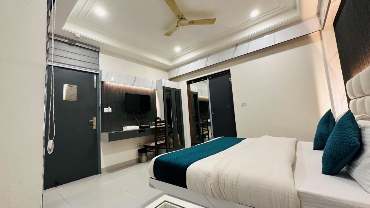 Hotel Baba Deluxe Near New Delhi Railway Station And City Center -By Rcg Hotels المظهر الخارجي الصورة