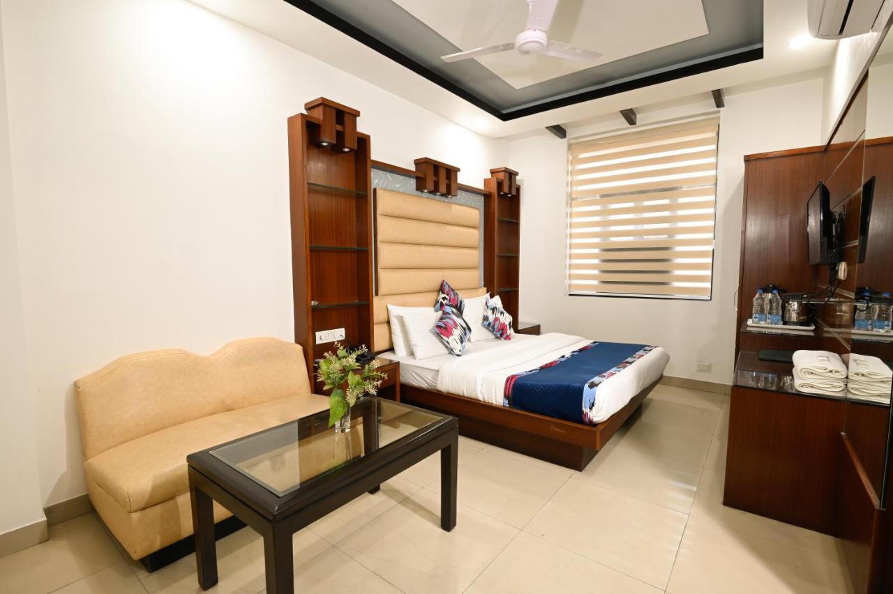 Hotel Baba Deluxe Near New Delhi Railway Station And City Center -By Rcg Hotels المظهر الخارجي الصورة