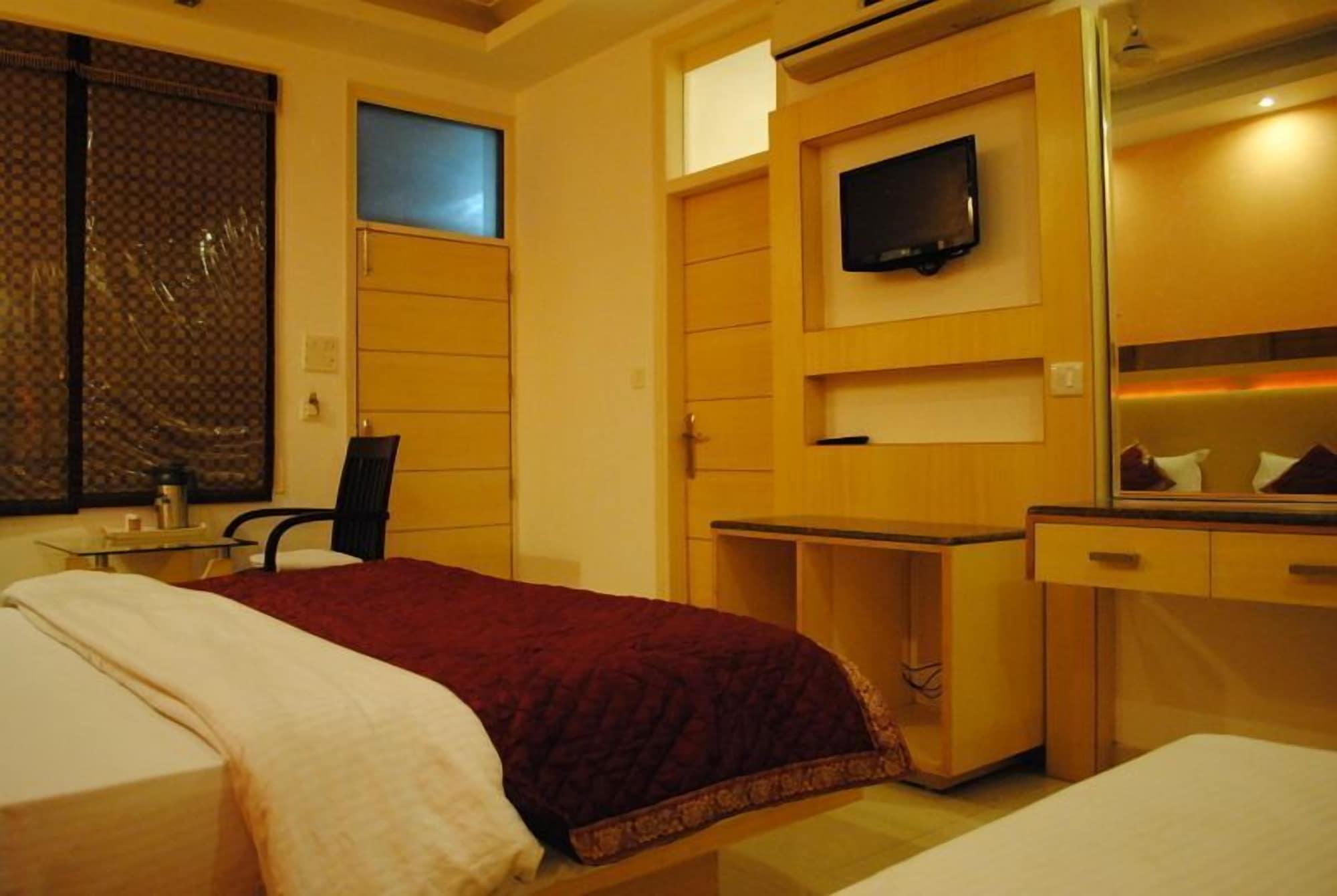 Hotel Baba Deluxe Near New Delhi Railway Station And City Center -By Rcg Hotels المظهر الخارجي الصورة