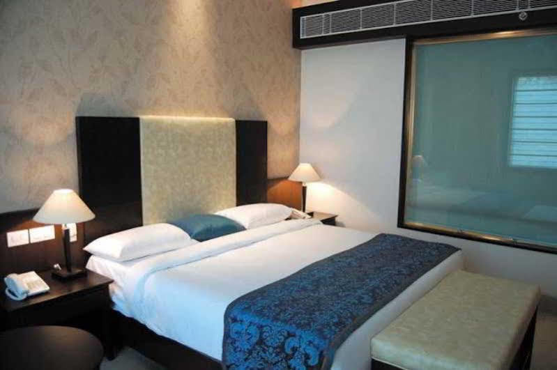 Hotel Baba Deluxe Near New Delhi Railway Station And City Center -By Rcg Hotels الغرفة الصورة